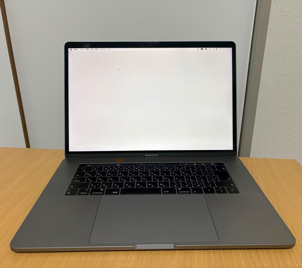 MacBook Pro15㌅ 2019 i9 32GB 1TB充放電113回美品
