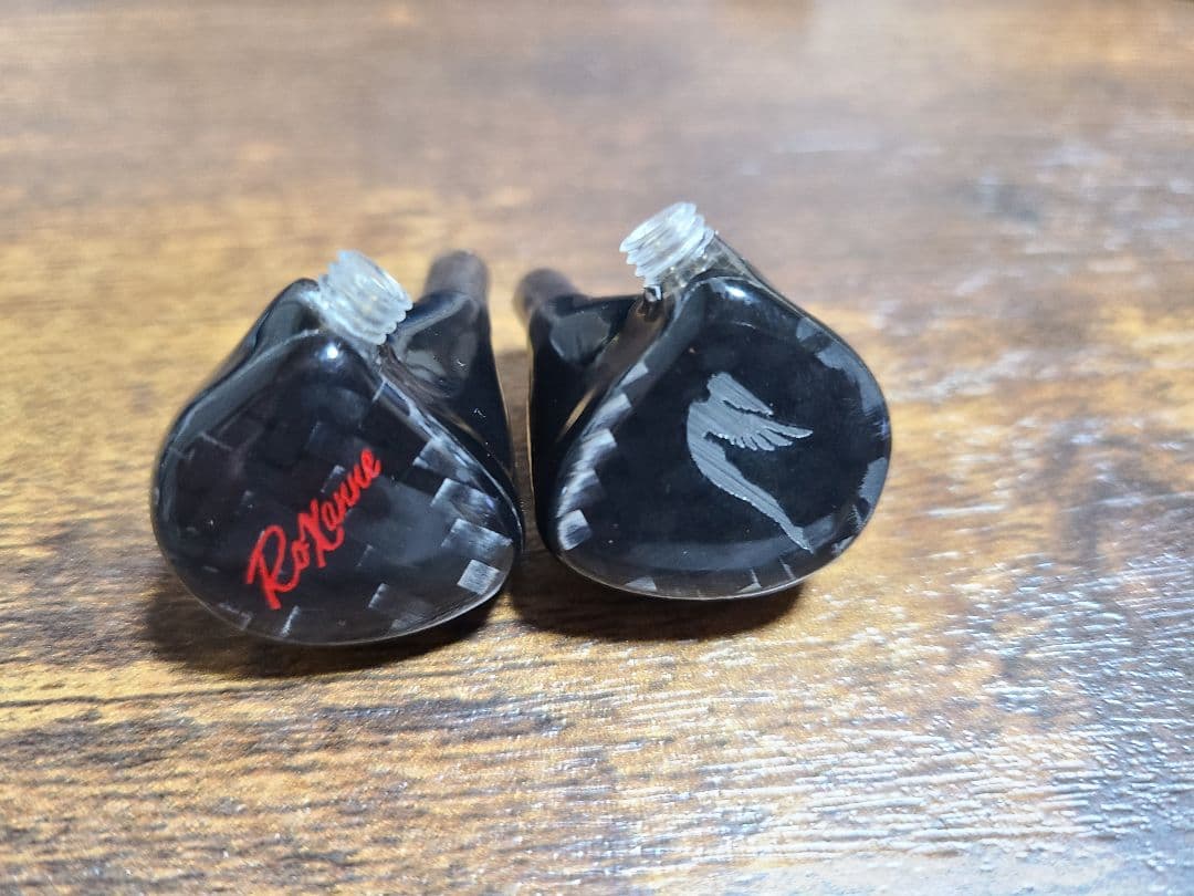 イヤホン JH AUDIO Roxanne Universal Fit