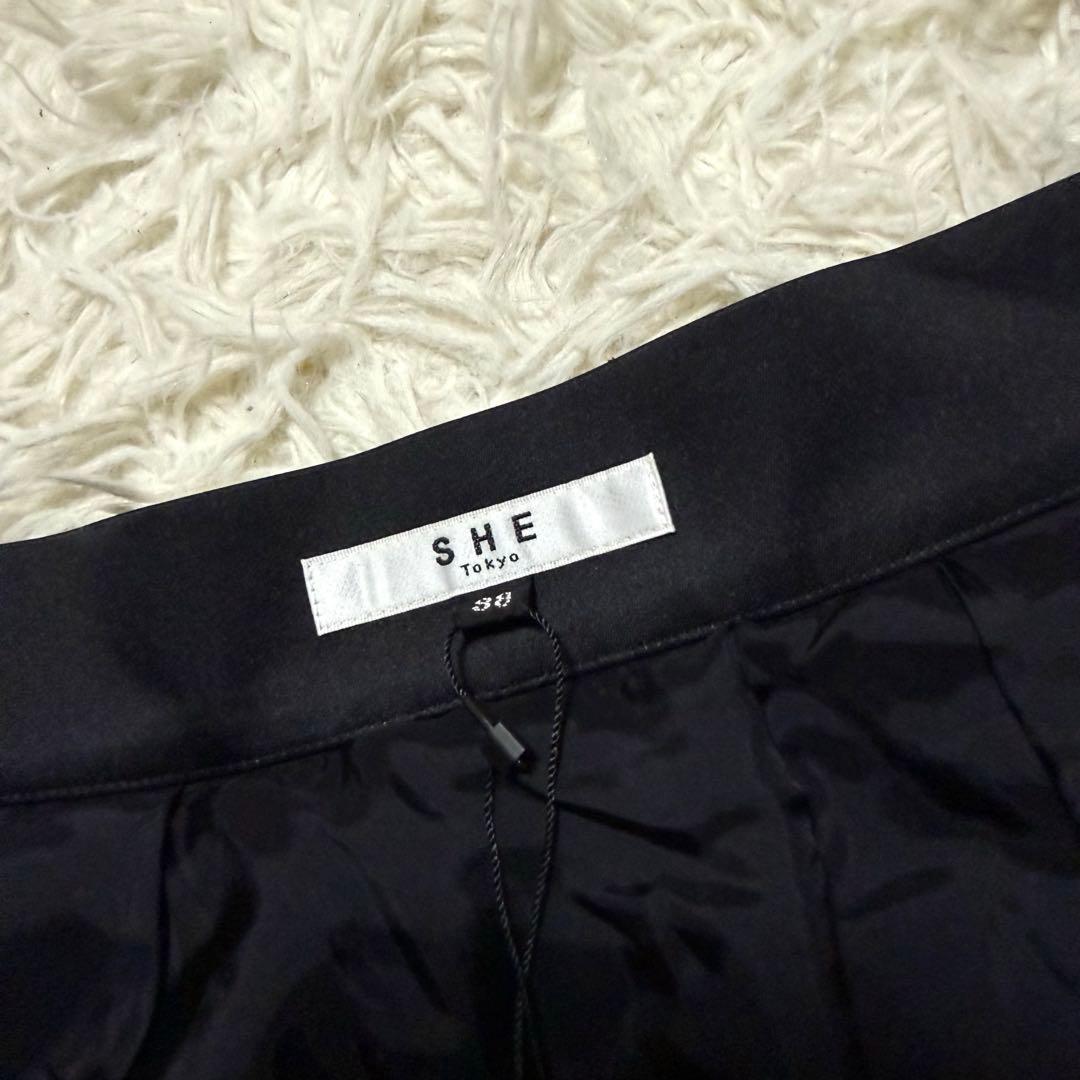 新品タグ付きSHE TOKYOANNAシートーキョーフレアスカートサテン38M