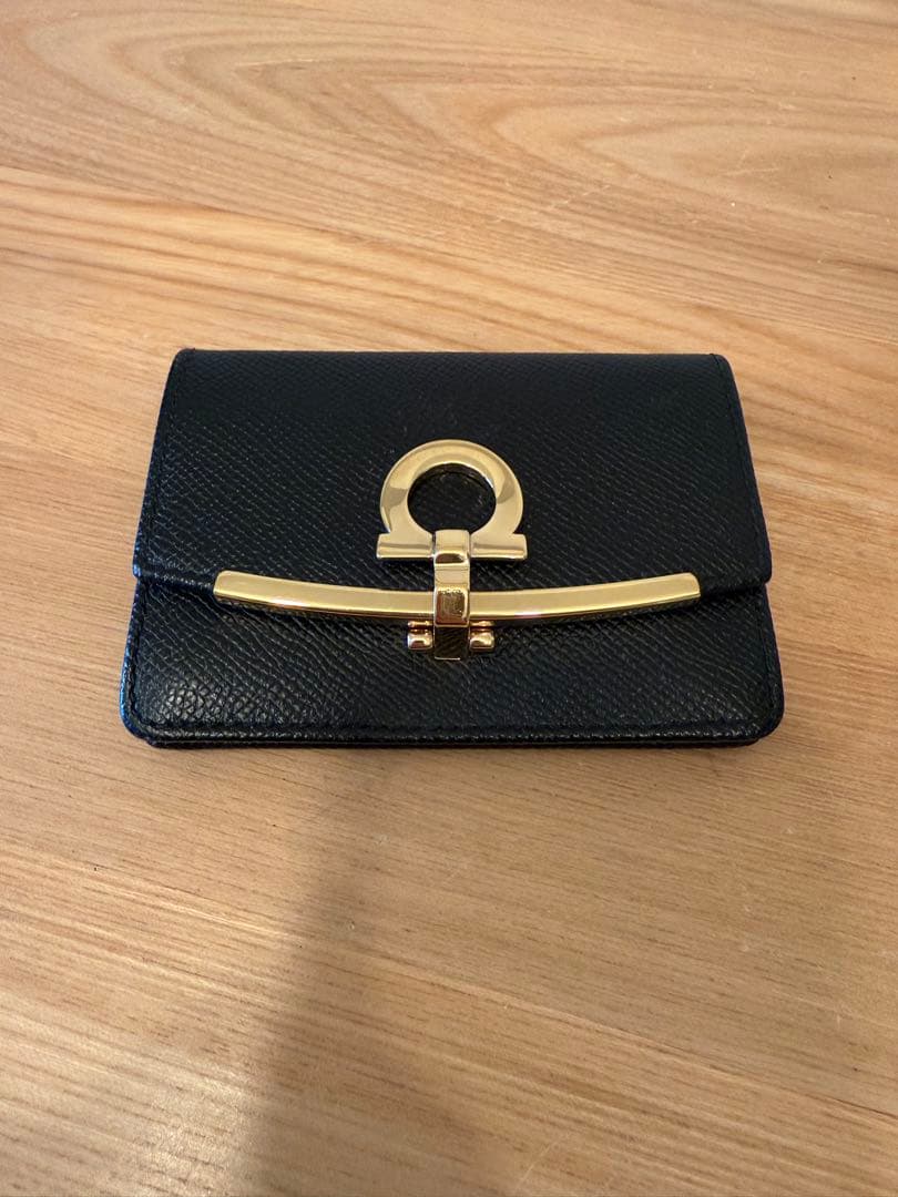 【CADDY'S様】Salvatore Ferragamo 名刺入れ
