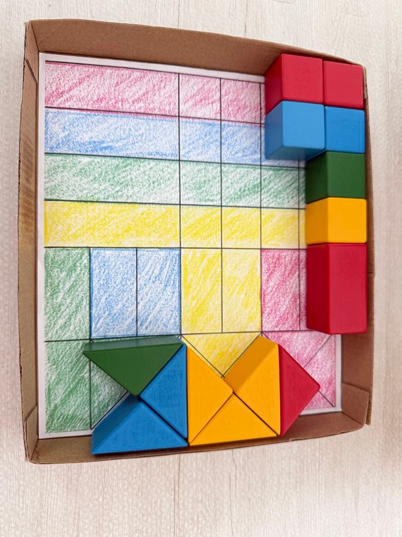 知育玩具　スロープトイ　遊びのおうち　森のささやき　モンテッソーリ　つみき