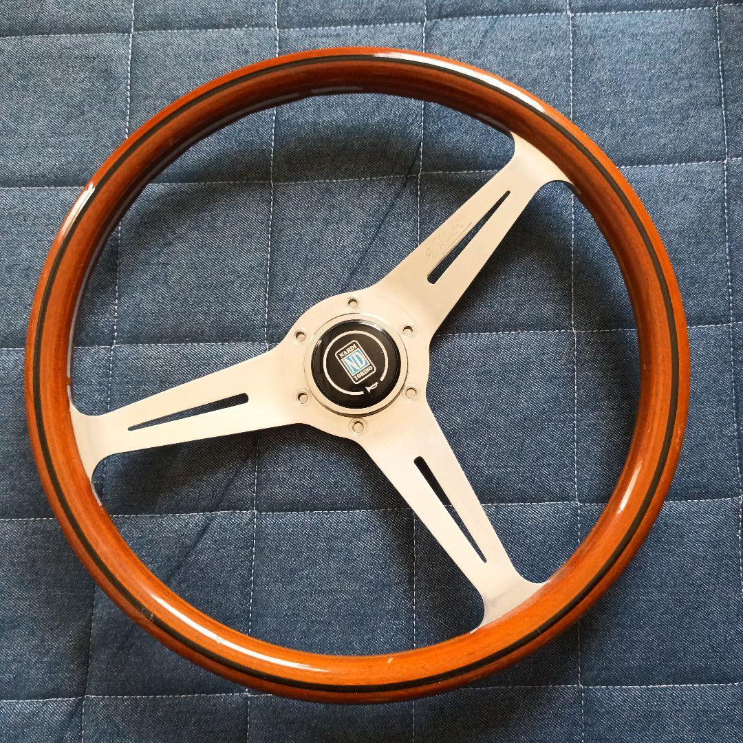 ナルディ　ウッドステアリング　36.5