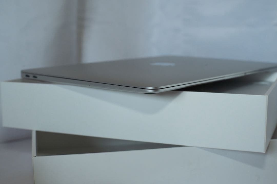 【週末特価】M1 MacBook Air 16GB/512GB シルバー