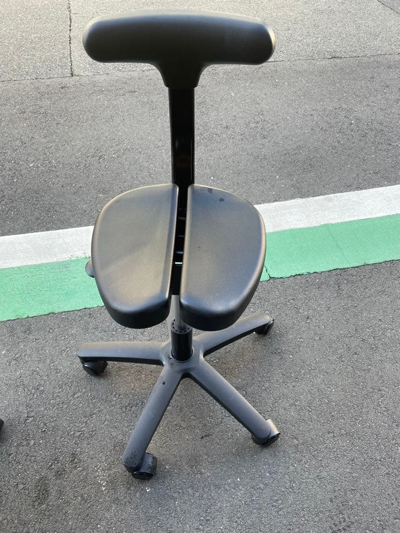 【値下げしました】アーユルチェア ブラック