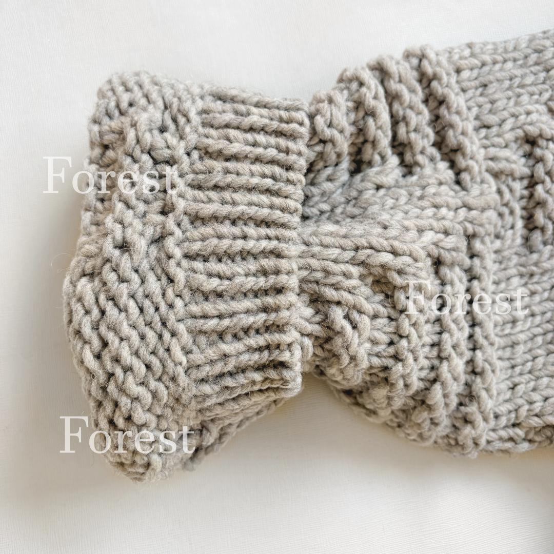 ペルートライアングルニット　sizeFREE　かぐれ