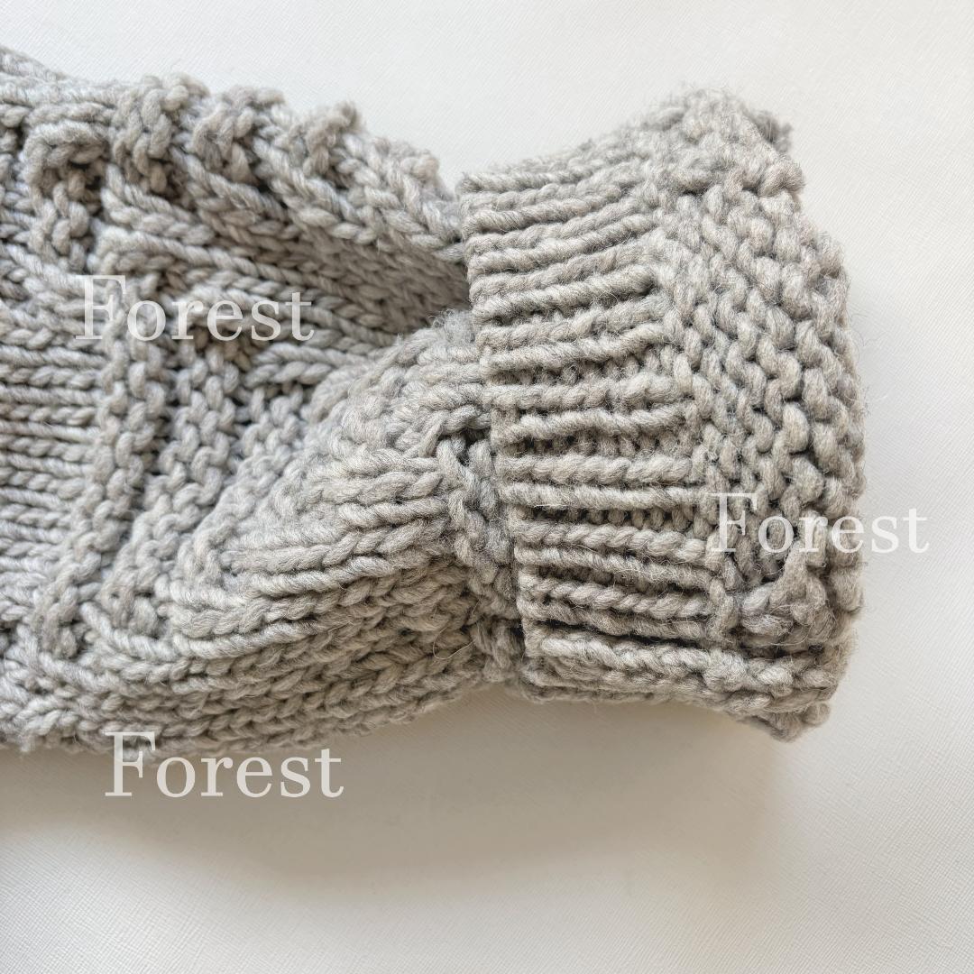 ペルートライアングルニット　sizeFREE　かぐれ