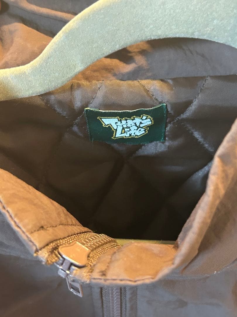 That's life ザッツライフ　ナイロンジャケット　L