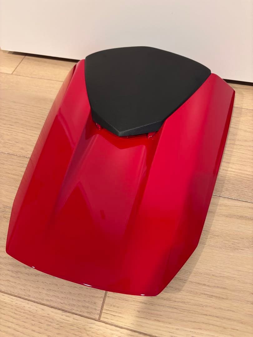 TP　グローブ•シングルシートカウル ※やや難あり　セット