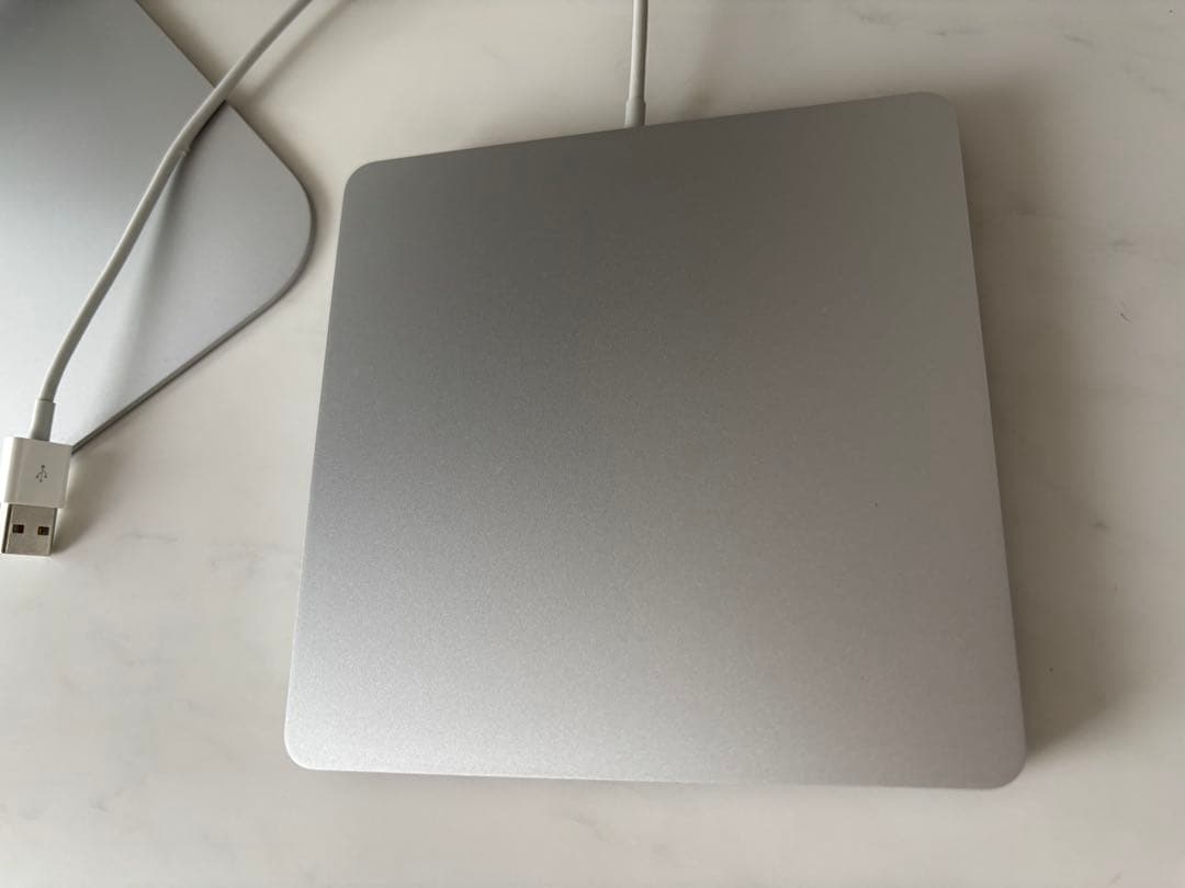 iMac 21.5-inch（Late 2015）