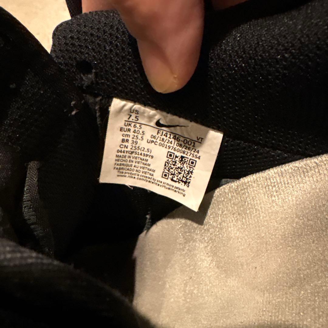 美品★ NIKE AIR FORCE 1 ブラック　モス