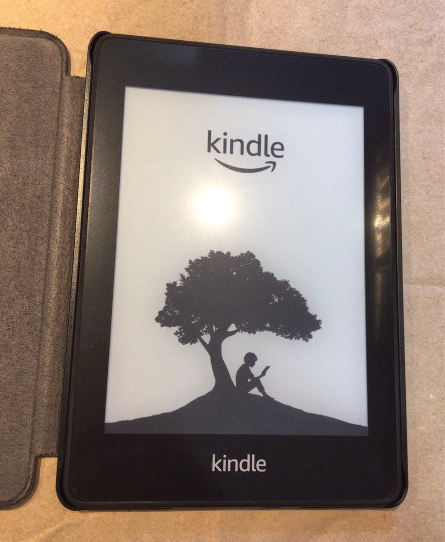 Kindle paperwhite 第10世代 32GB カバーつき