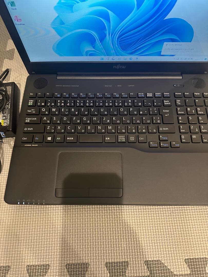 富士通AH43/D1 SSD256GB AMD Ryzen3 8GB Win11