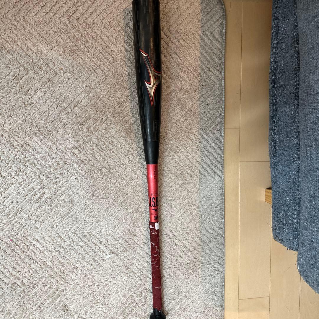 Mizuno BEYOND MAX LEGACY メタルバット