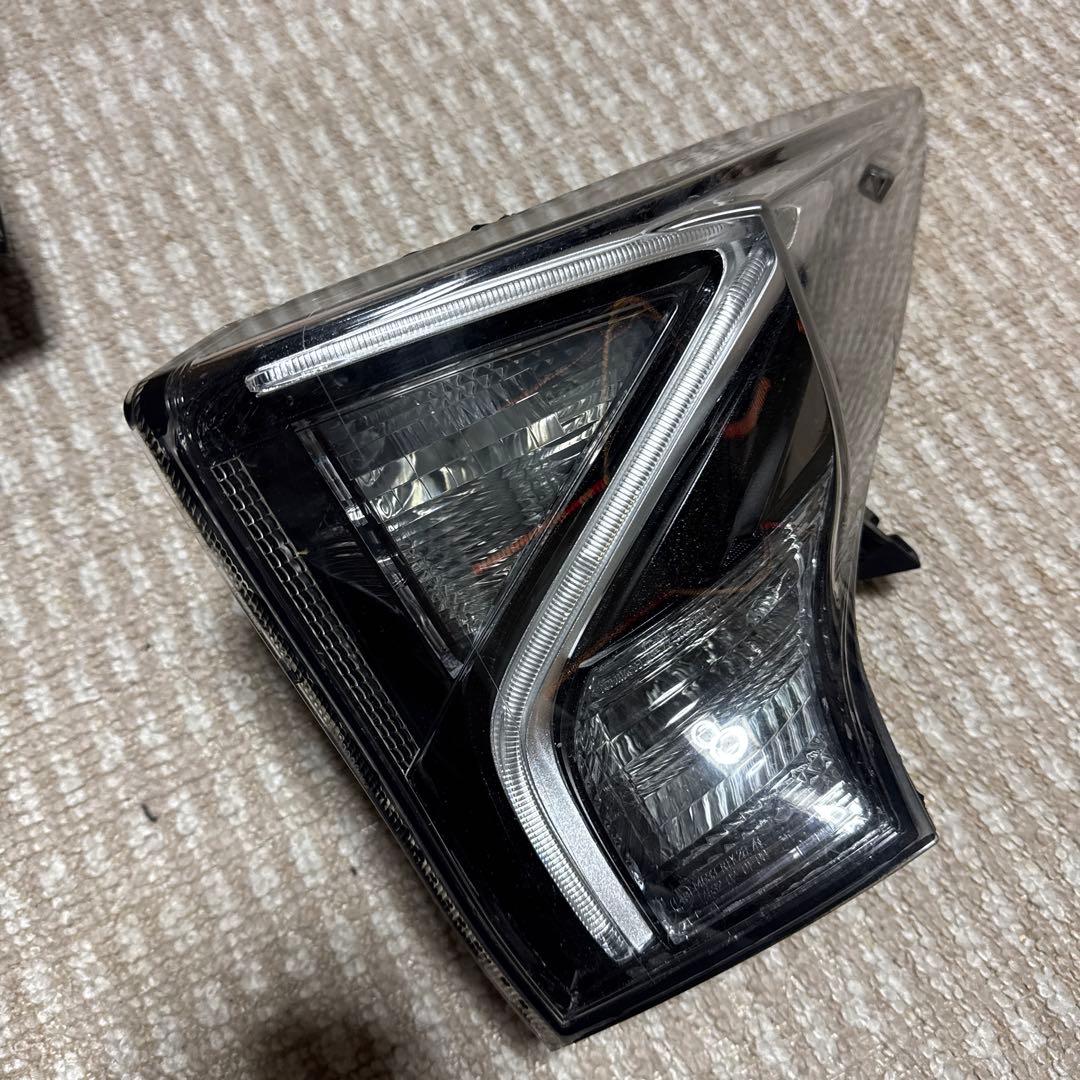 りおなさん専用。50プリウス前期クリアテールインナーブラック！寒冷地仕様！