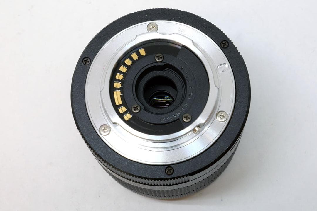 PENTAX Q7 + 02 STANDARD ZOOM 5-15mm セット