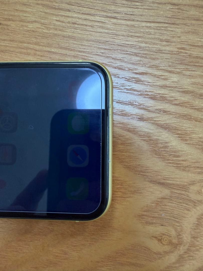 iPhone11 256GB レンズヒビ有り　使用に問題はないですが難あり