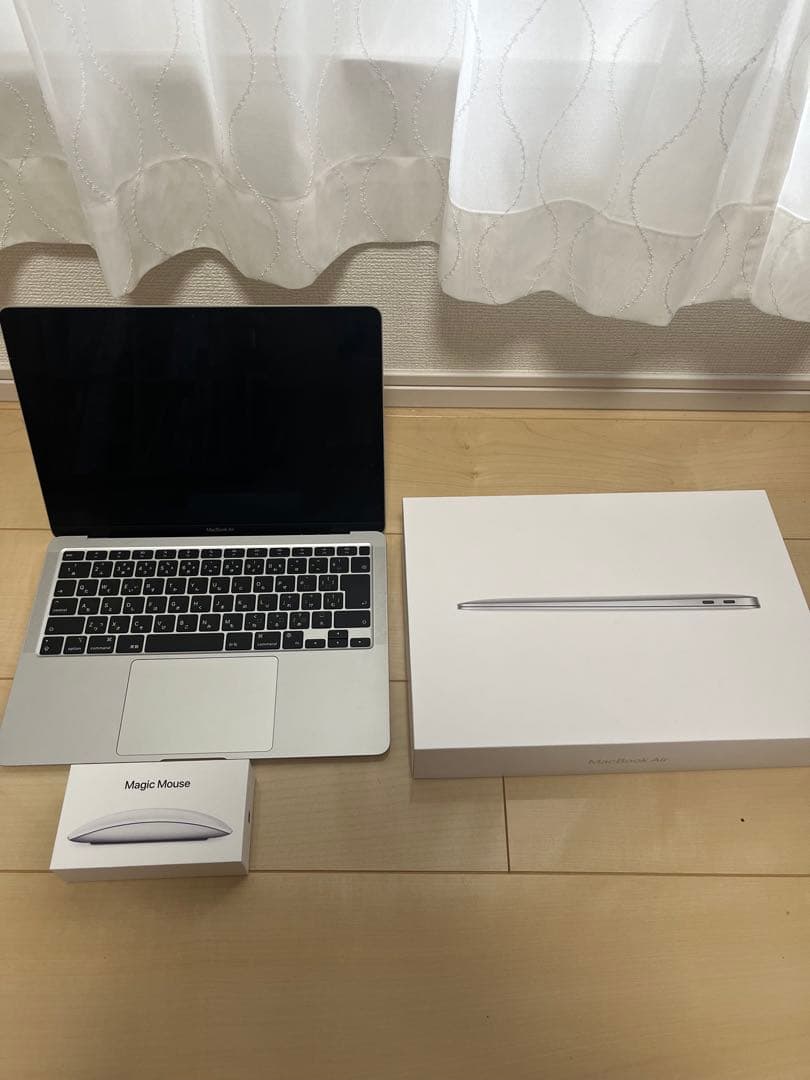 Apple MacBookAir M1 A2337とMagic mouse
