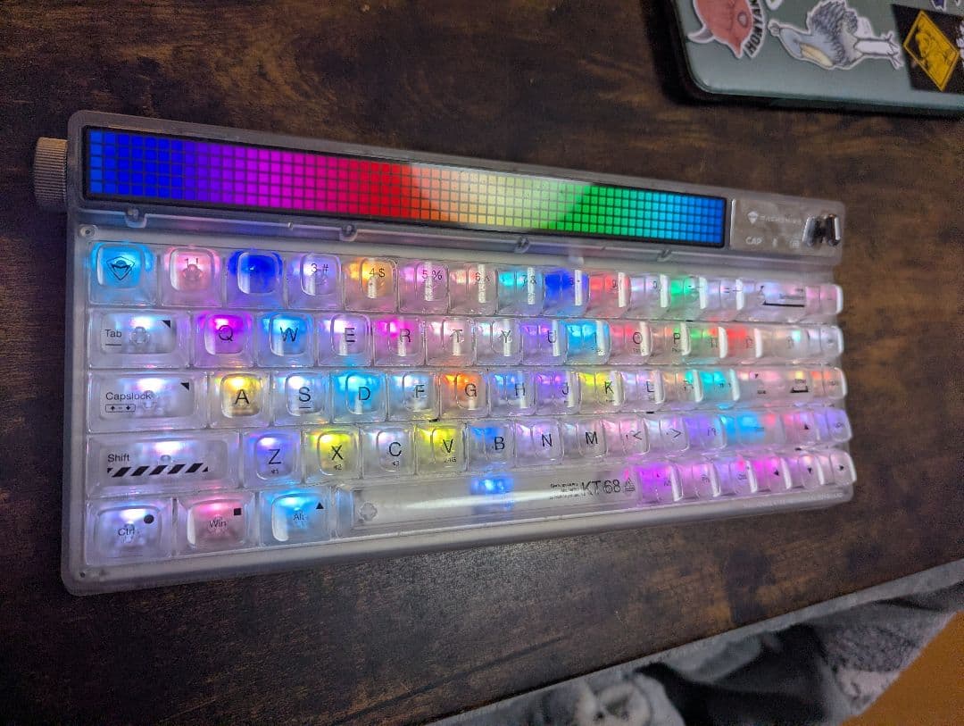 RGBメカニカルキーボード (MACHENIKE KT68 PRO)