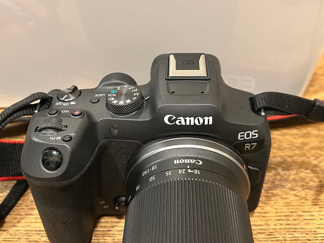 Canon EOS R7 ミラーレス一眼 18-150mmレンズ付き