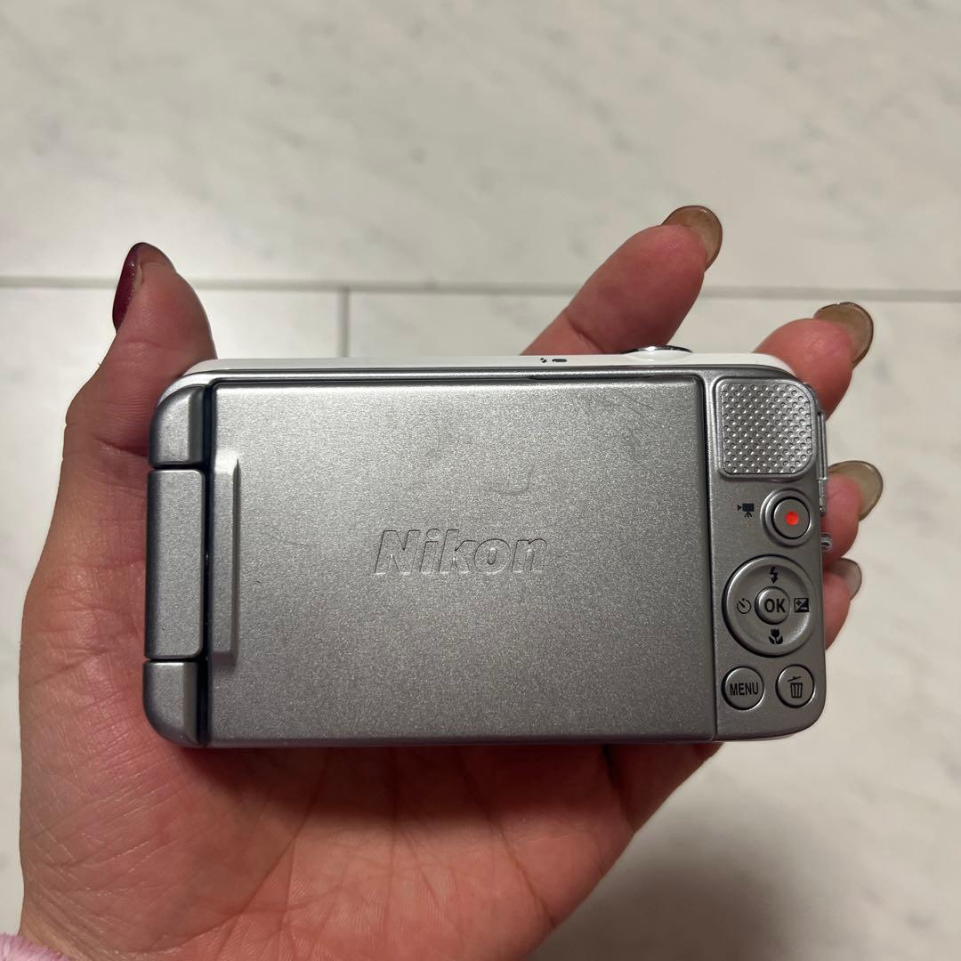 Nikon COOLPIX S6600 ホワイト 12倍光学ズーム