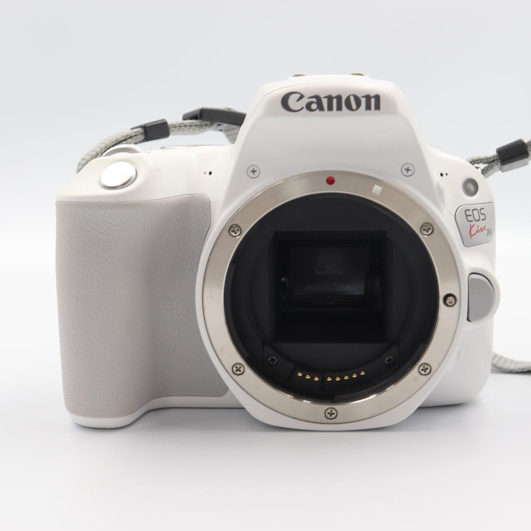 【希少色】【ほぼ未使用】Canon EOS Kiss X9 一眼レフ ホワイト