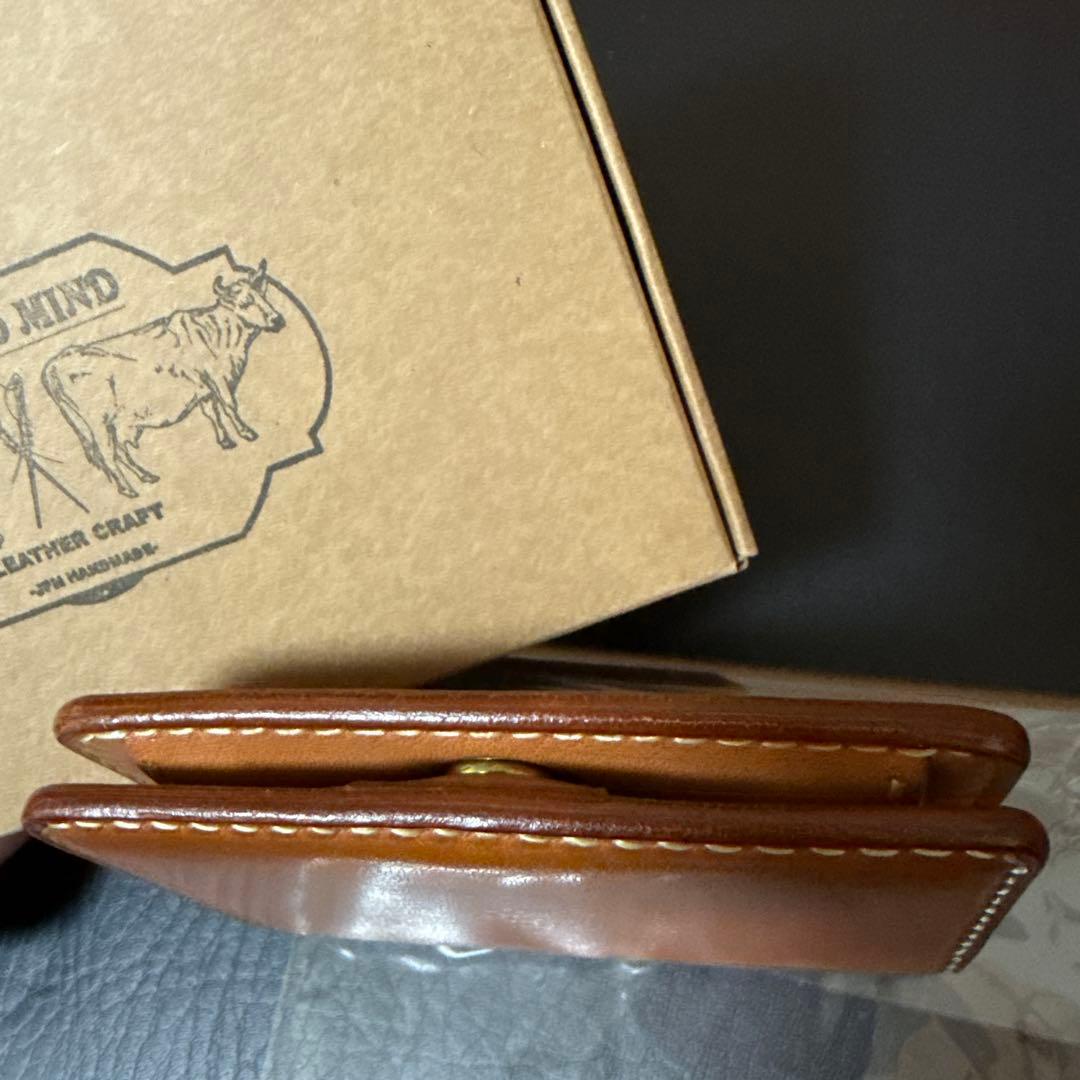 THE CHILD MIND レザーケース 生成り　日光浴済み