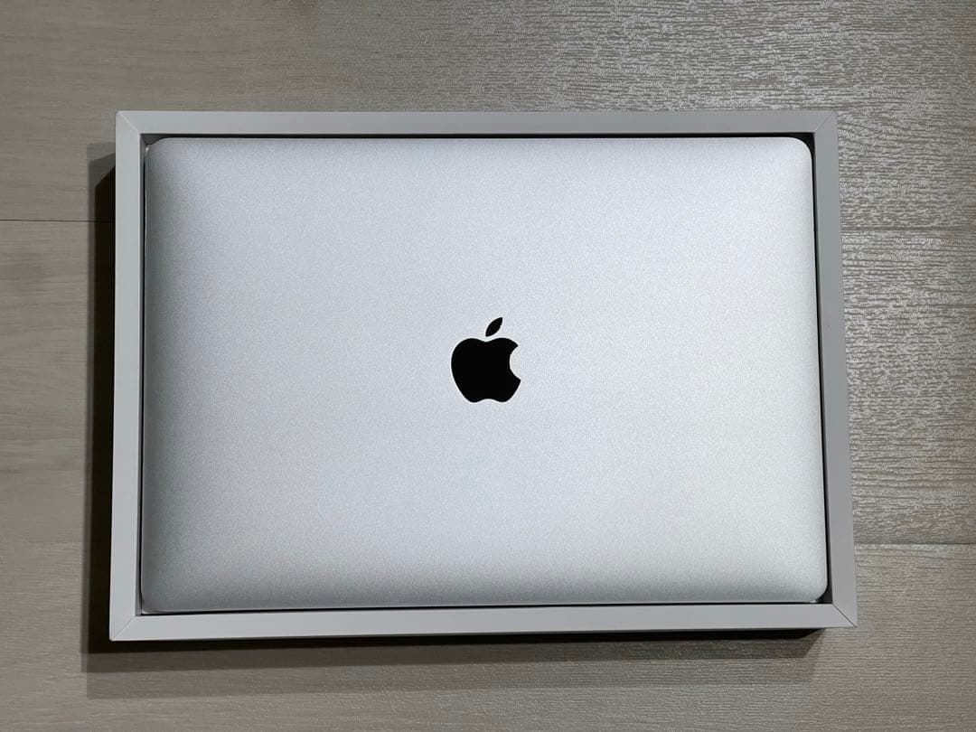 MacBook本体 Macbook Pro 2020 i5 2.0GHz 16GB 512GB