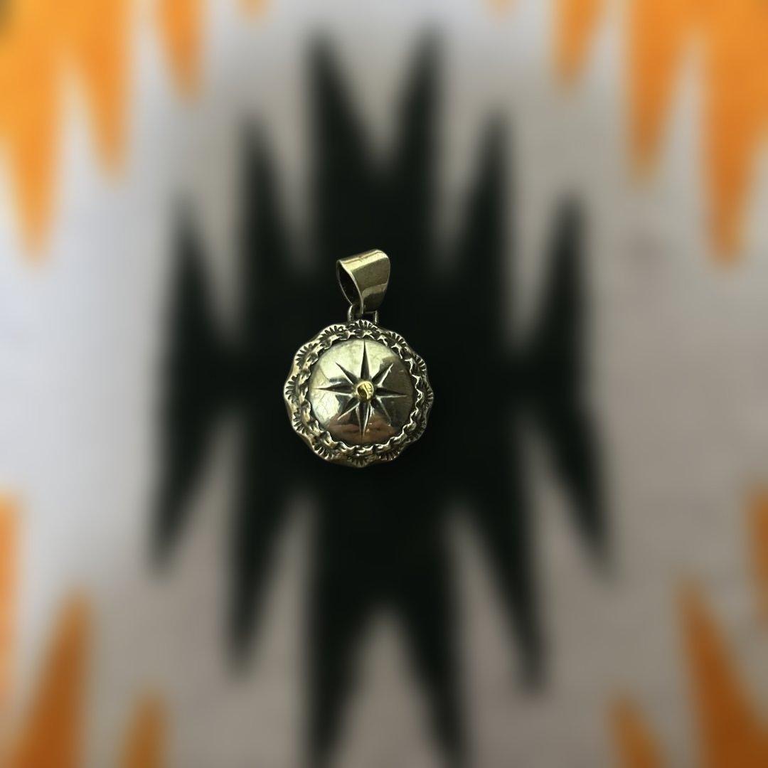 BIG HAND K18SUN シルバー ネイティブ アラベスクメタルペンダント