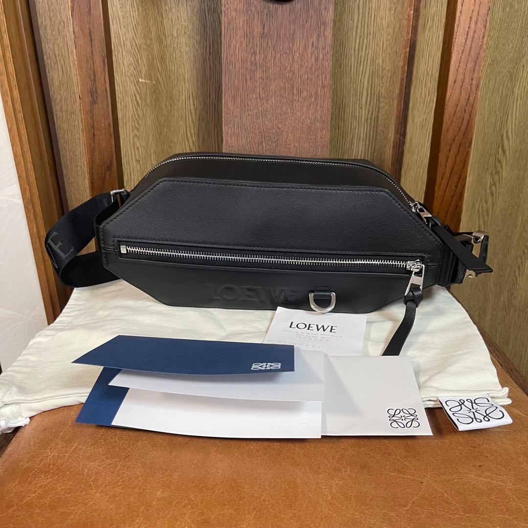 極美品 LOEWE ロエベ ボディバッグ サコッシュ コンバーチブル