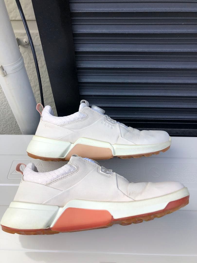 324番 超美品ECCO biom ゴルフシューズ38 24.0cmスパイクレス