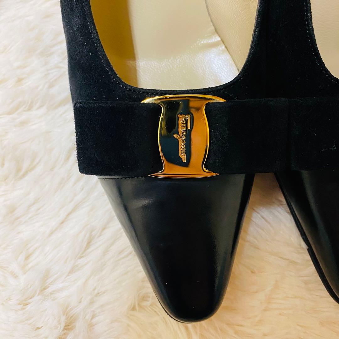未使用級！Salvatore Ferragamo ヴァラリボン　パンプス