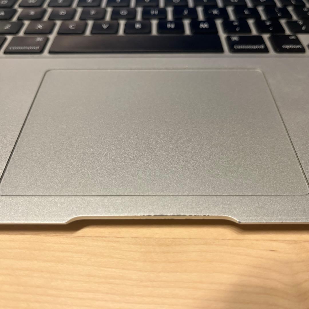 スマホ・タブレット・パソコン MacBook Air 13-inch, i5, 8GB, 256GB