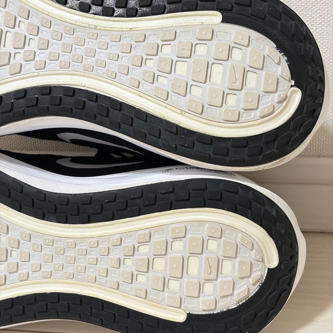 靴 NIKE Vomero Plus HV8150-002 26.0cm BK/WH