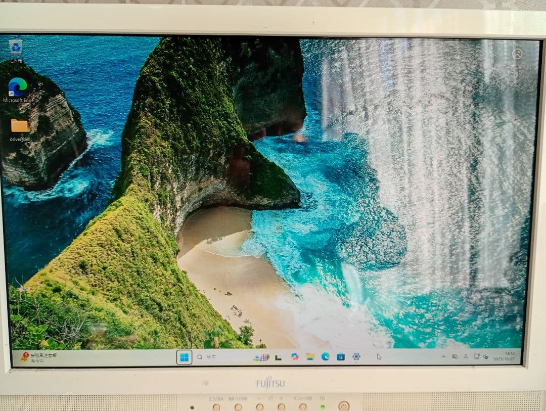 DELL Vostro 3267◆Win 11・RAM12GB・Core i3