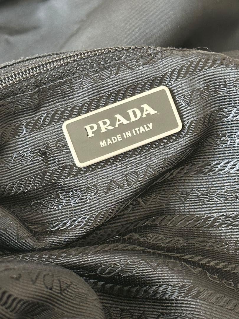 プラダ メッセンジャーバッグ テスートナイロン レザー 黒