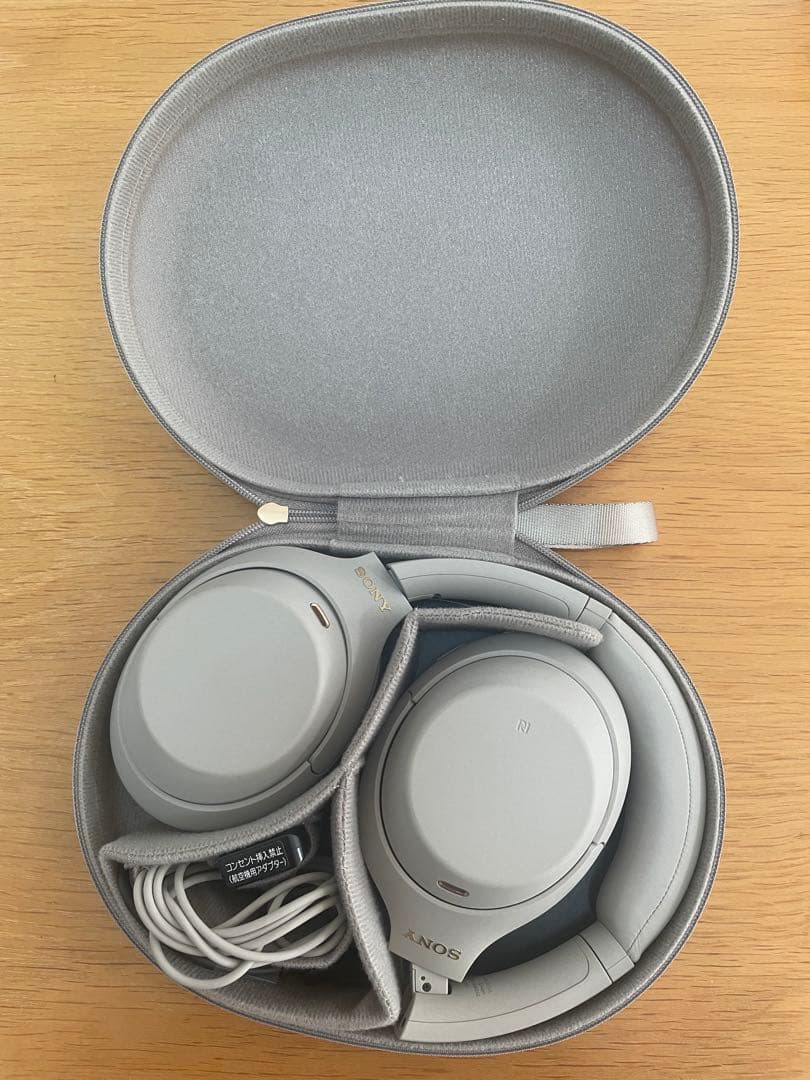 チャロ様　WH-1000XM4 ヘッドホン