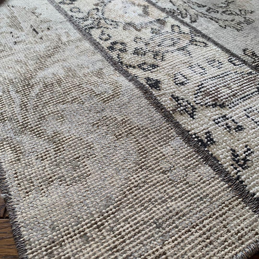 トルコヴィンテージラグ　ランナー　147×51アイボリー　グレージュ　トルコラグ