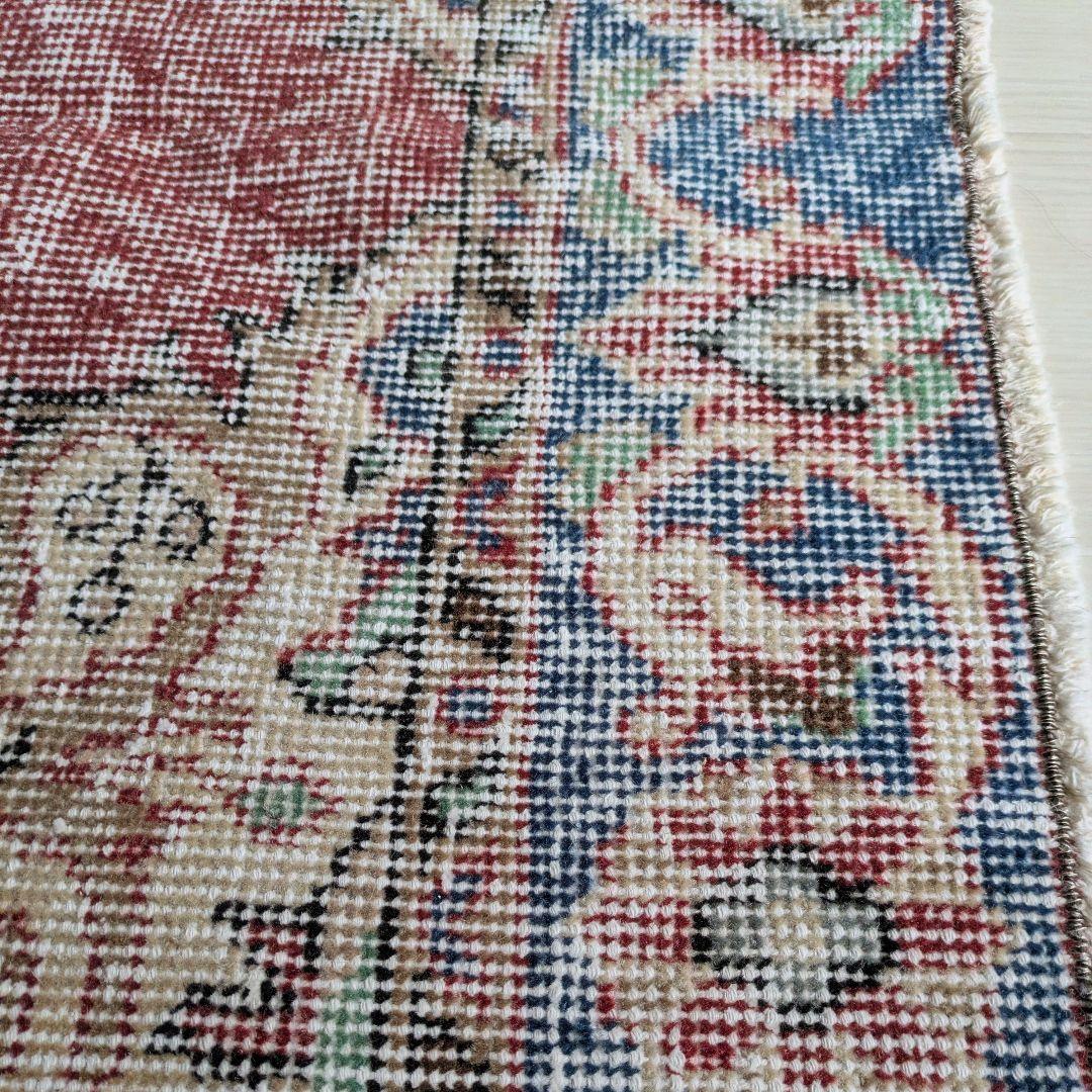 128×221 メダリオンシャビーレッド　トルコヴィンテージラグ