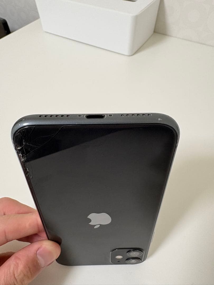 iPhone 11 ブラック 本体 64GB