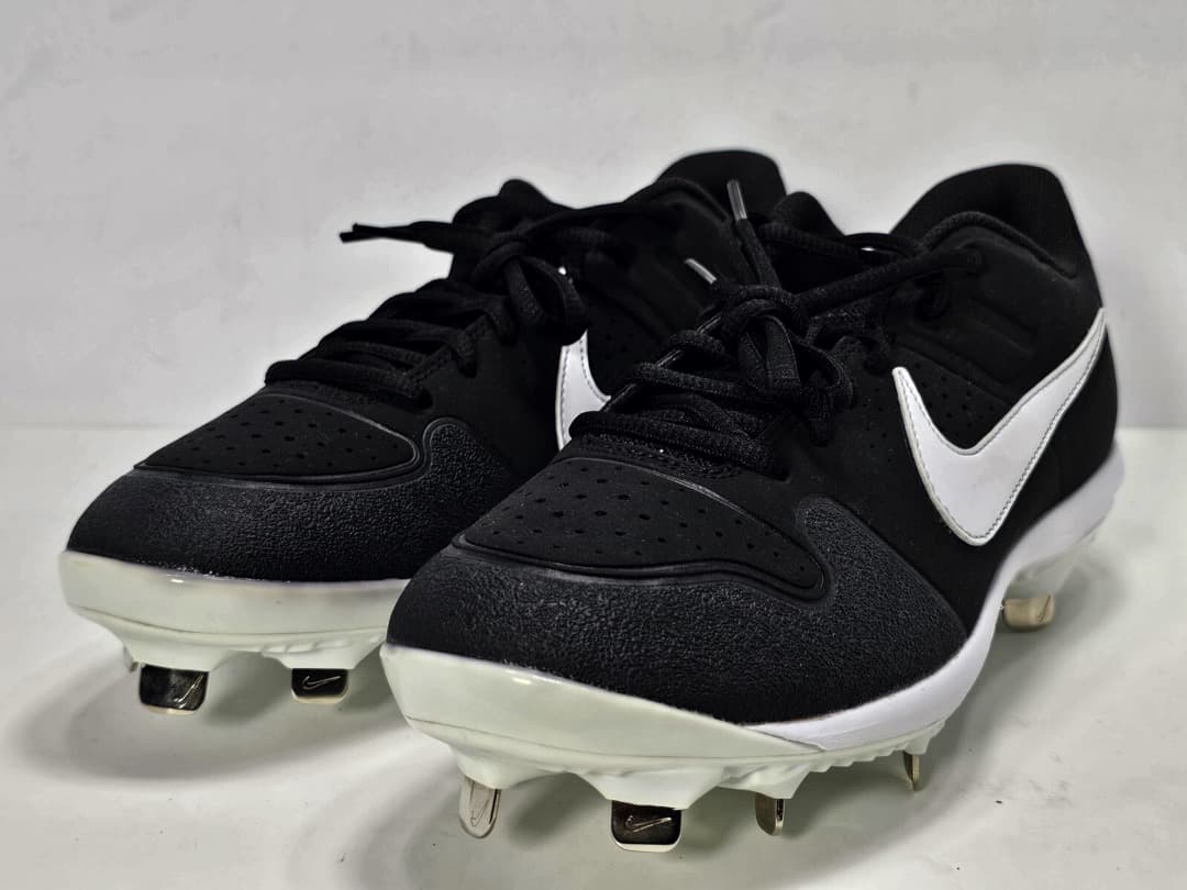 新品アメリカ限定発売NIKE野球用スパイク☆ハラチVarsity Low26cm