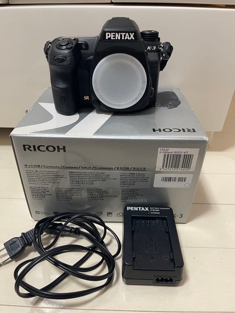 PENTAX K-3 デジタル一眼レフカメラ 本体　シャッター数少なめ