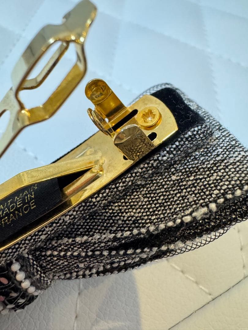 アレクサンドルドゥパリヘアバレッタ　ビジュー×レース×モノトーンデザイン