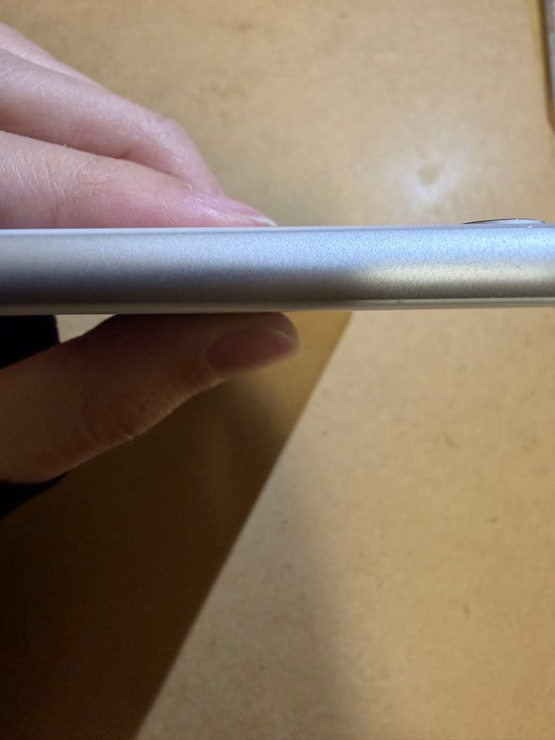 D*z様 iPhone 8 シルバー 256GB SIMフリー