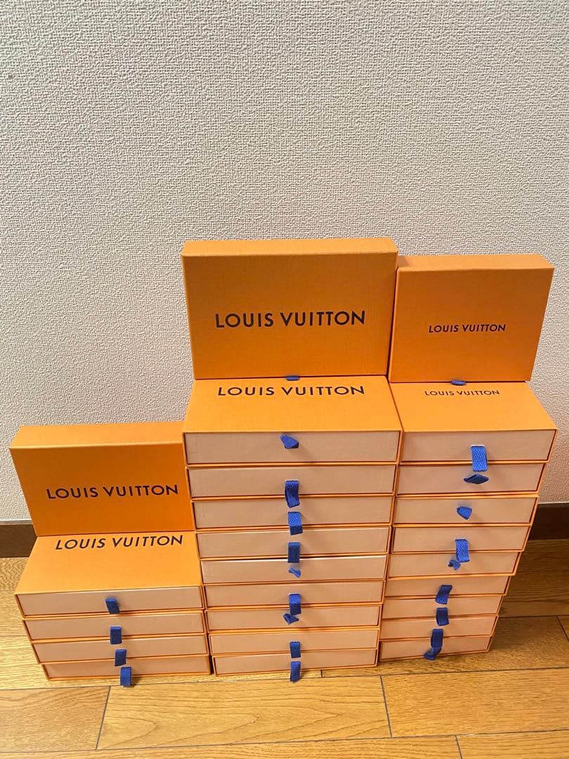 LOUIS VUITTON 箱 新品 未使用 2種類 25個セット