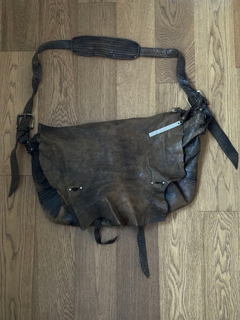 ダイエットブッチャースリムスキン　レザー メッセンジャーバッグ