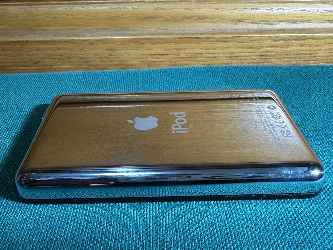 きれいなiPod Classic 5.5世代 MA446 30GB新品バッテリー