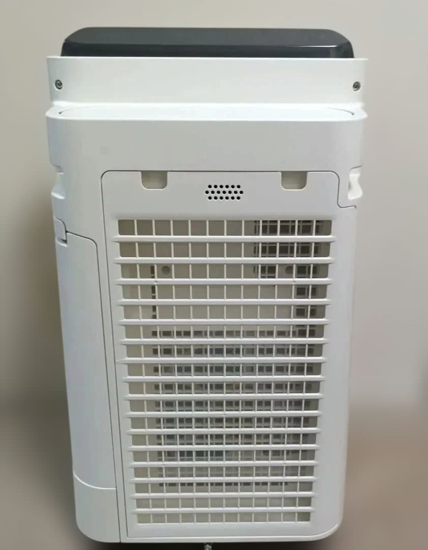 美品! 新品フィルター付 SHARP シャープ　加湿空気清浄機 KC-J50-W