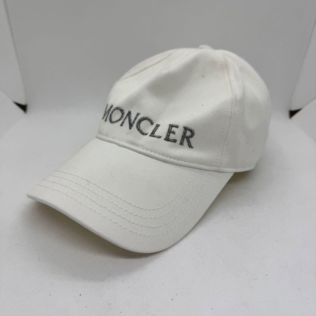 MONCLER ホワイト モンクレールロゴ　ラメ　キャップ