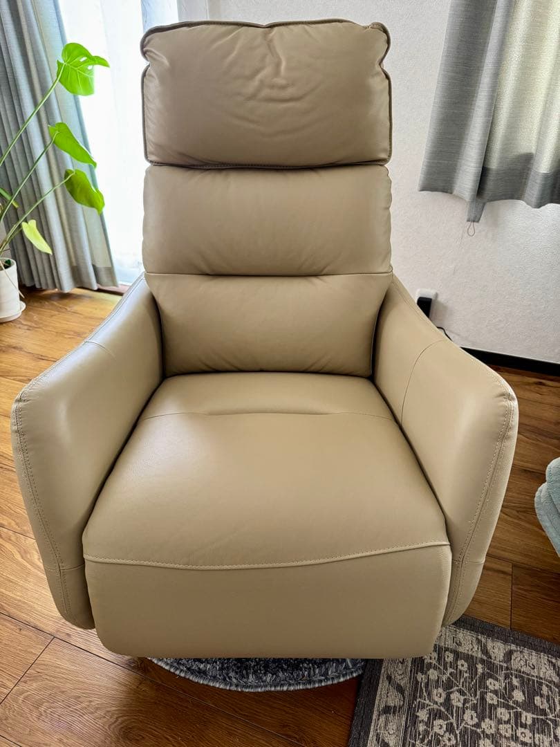 パーソナルチェア　電動リクライニング　ニトリ