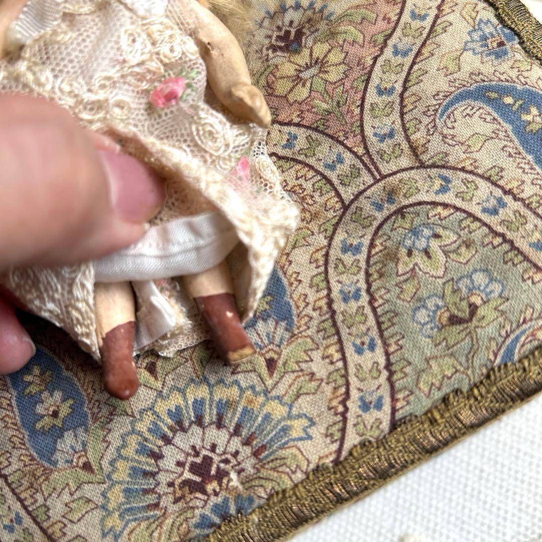 フランスアンティーク　ミニョネットとレース、布花　カルトナージュ box